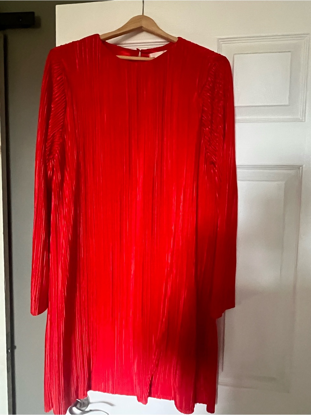 H&M Red Pleated Long-Sleeve Dress